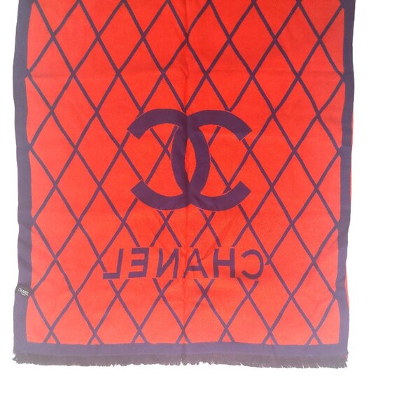 CHANEL Vintage Blue & Red Reversible Window Print Wrap Shawl Scarf w/ CC Logo - Picture 7 of 9